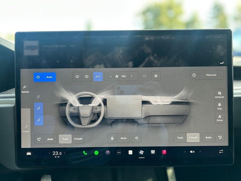 2024 Tesla Model S - 39