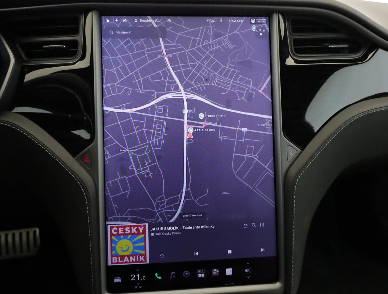 2019 Tesla MODEL S - 16