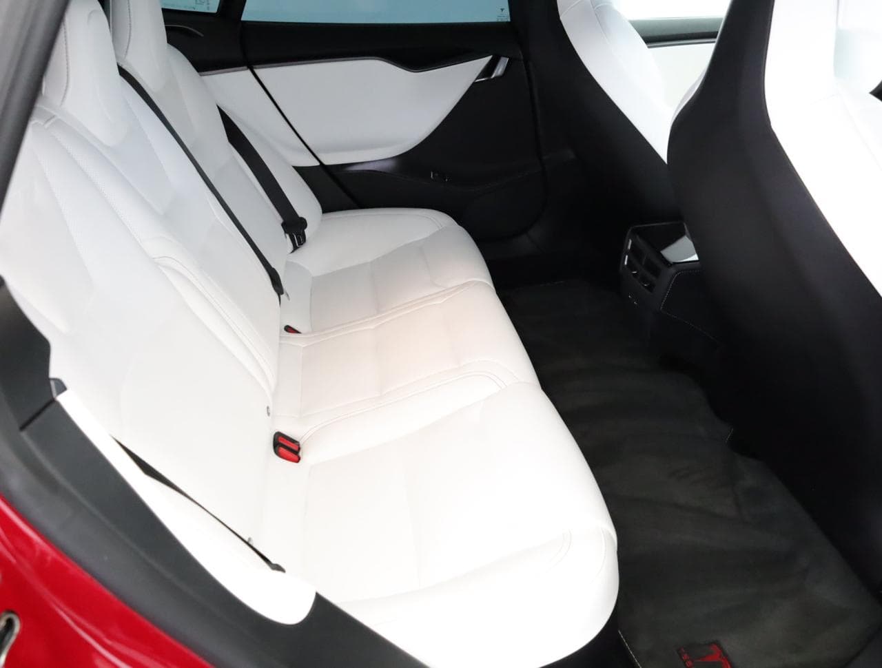2019 Tesla MODEL S - 11