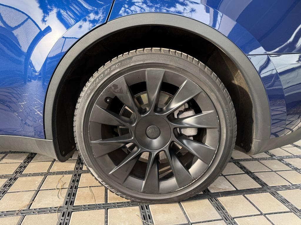 2022 Tesla Model Y - 7