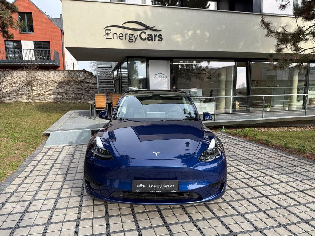 2022 Tesla Model Y - 2