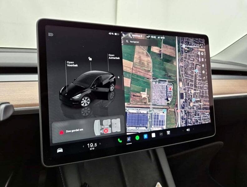 2023 Tesla Model Y - 3