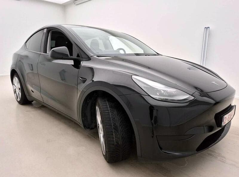 2023 Tesla Model Y - 5