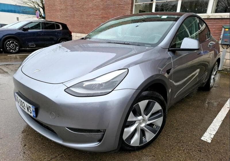 2023 Tesla MODEL Y - 2