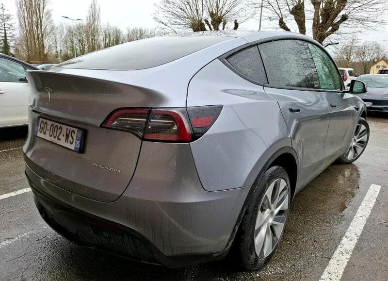 2023 Tesla MODEL Y - 3