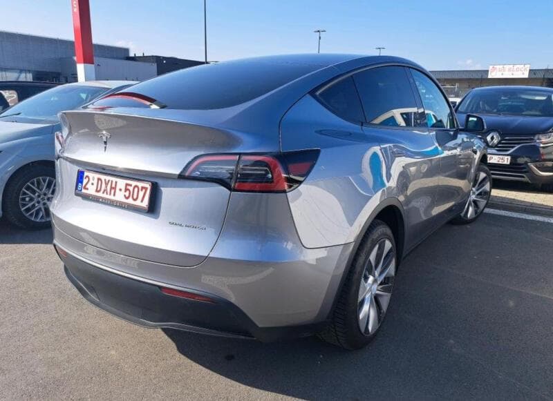2023 Tesla MODEL Y - 3