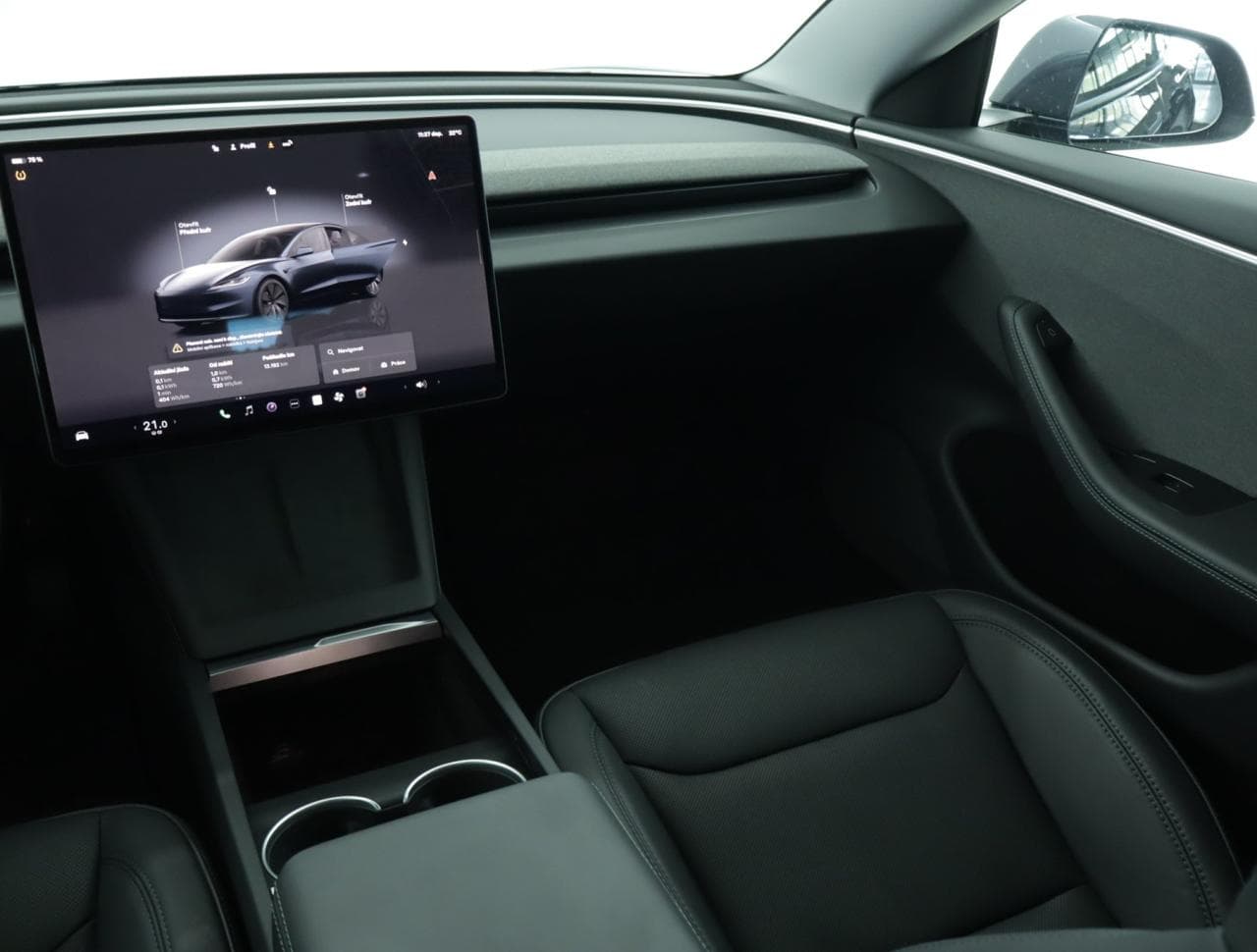 2025 Tesla MODEL 3 - 21