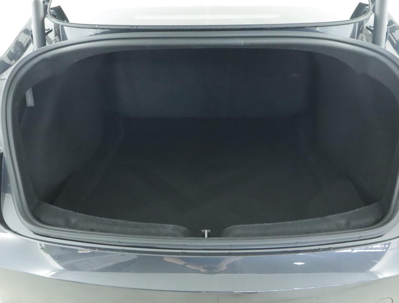 2025 Tesla MODEL 3 - 37