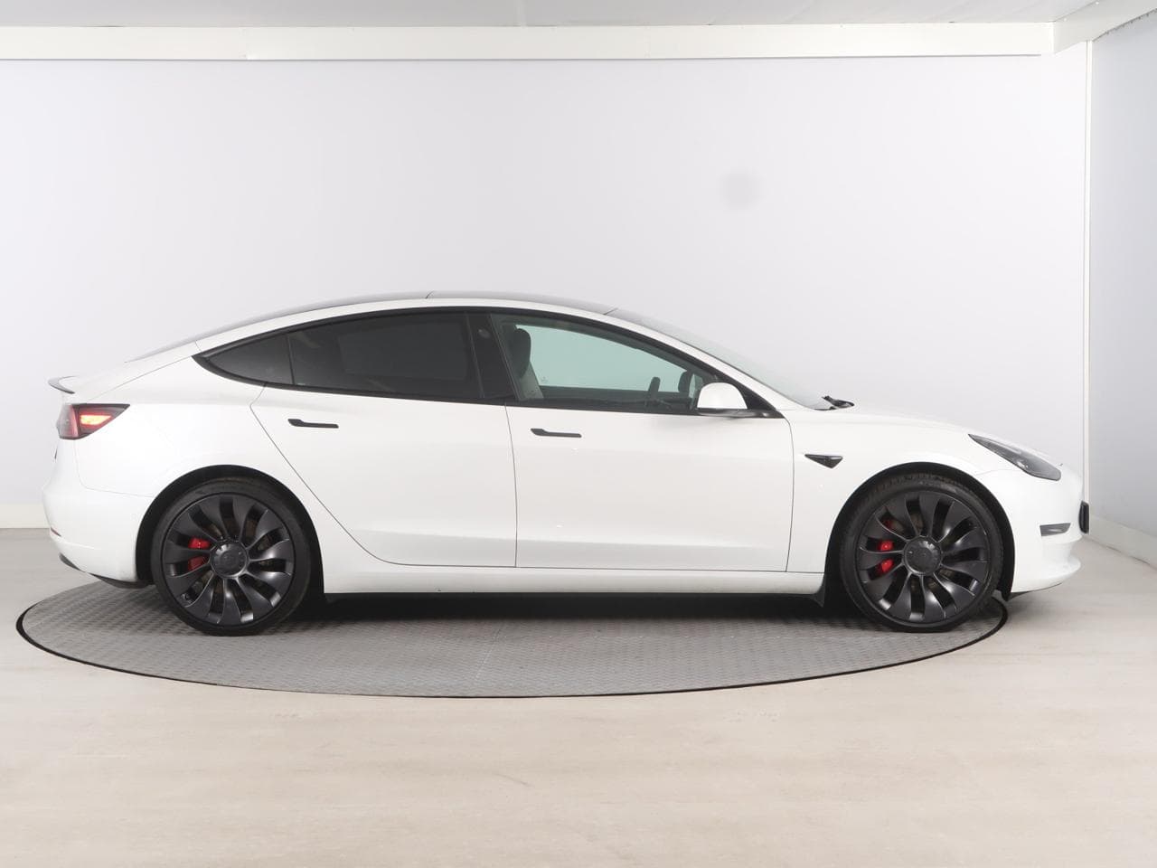 2021 Tesla MODEL 3 - 11
