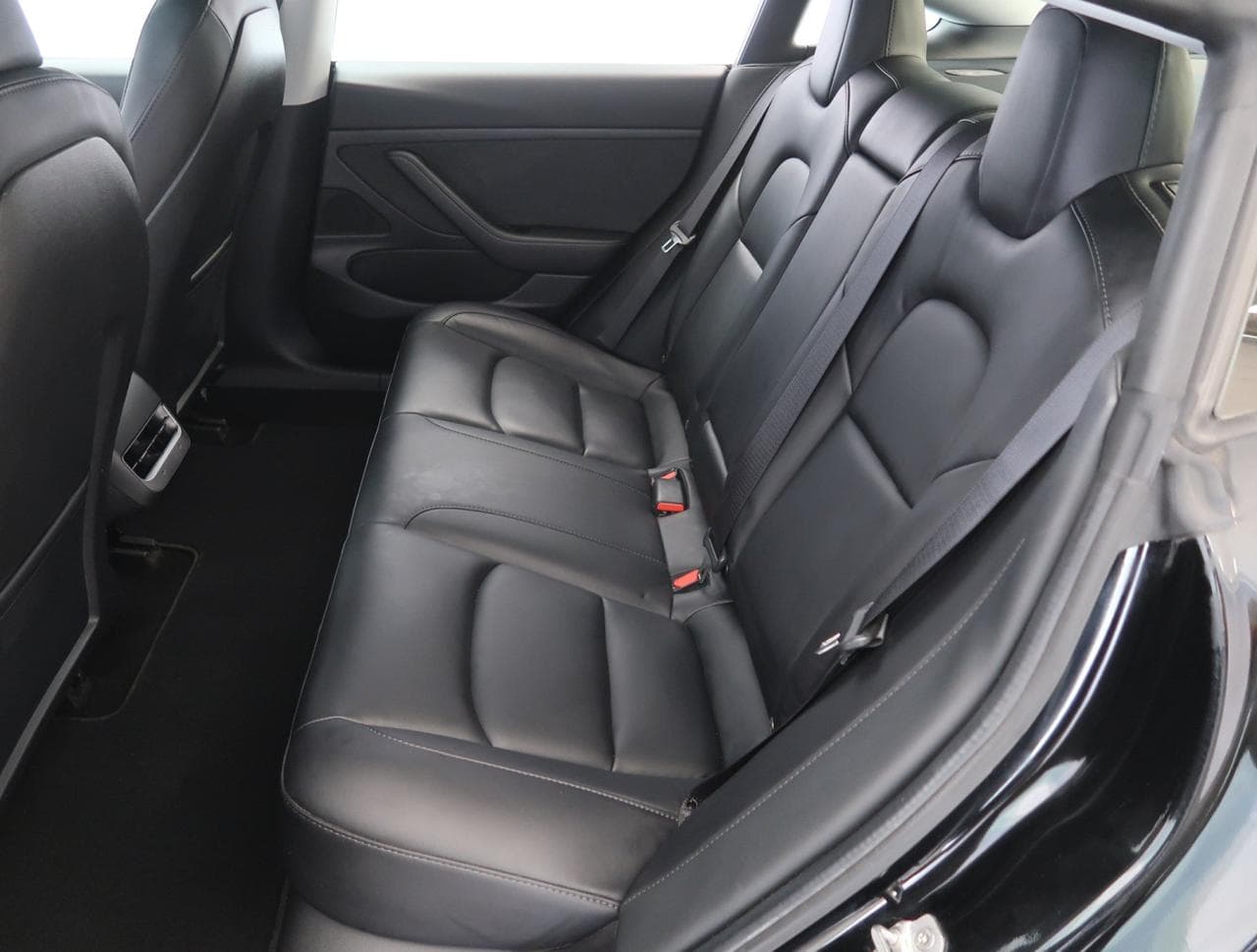 2020 Tesla MODEL 3 - 28