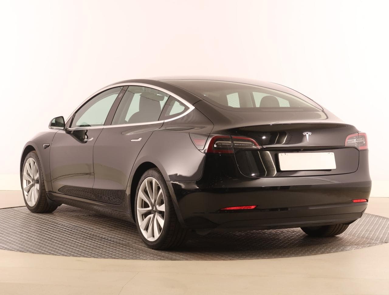 2020 Tesla MODEL 3 - 9