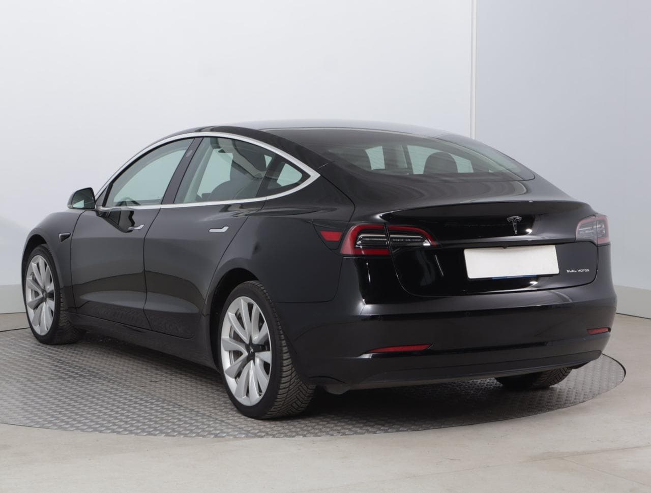 2020 Tesla MODEL 3 - 9