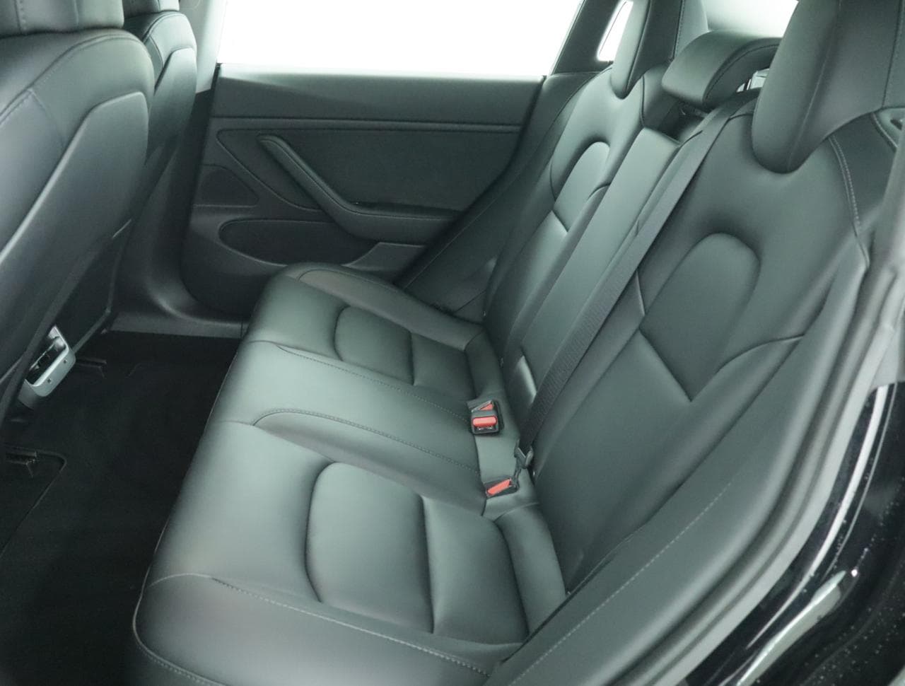 2020 Tesla MODEL 3 - 28