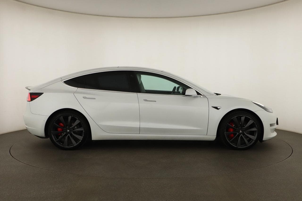 2020 Tesla MODEL 3 - 8