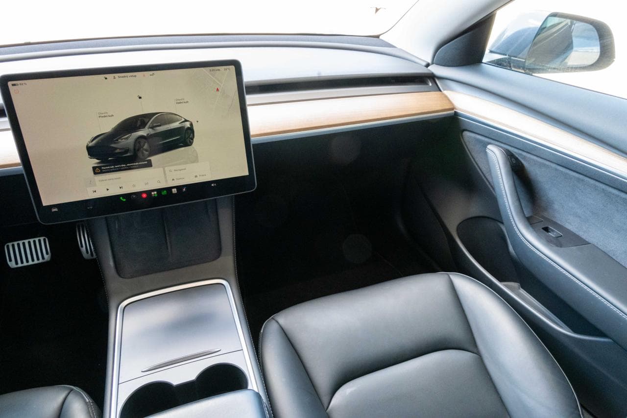2022 Tesla MODEL 3 - 11