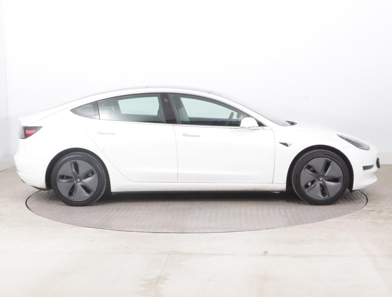 2019 Tesla MODEL 3 - 8