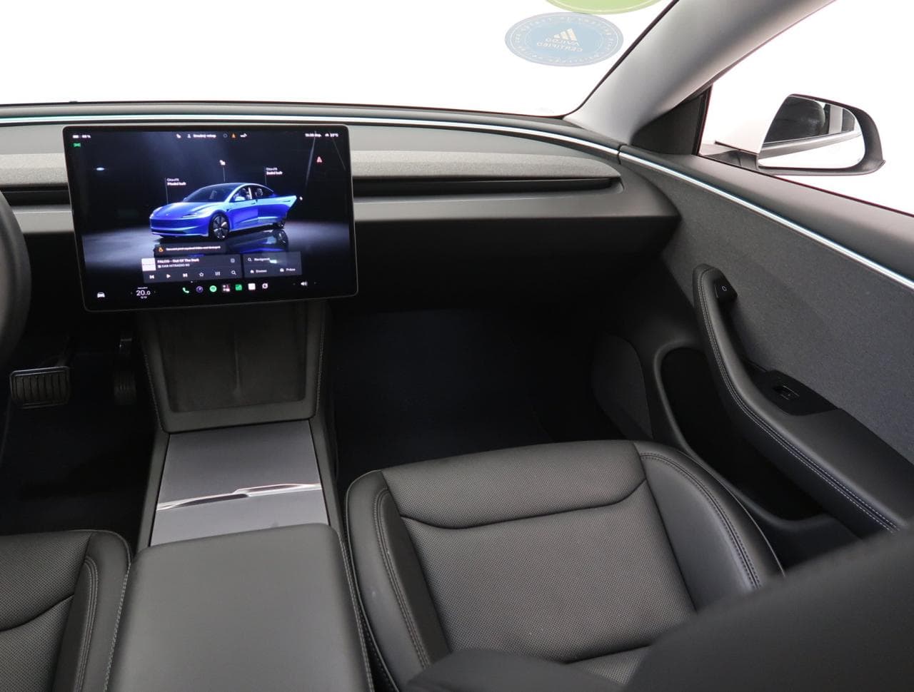 2025 Tesla MODEL 3 - 11