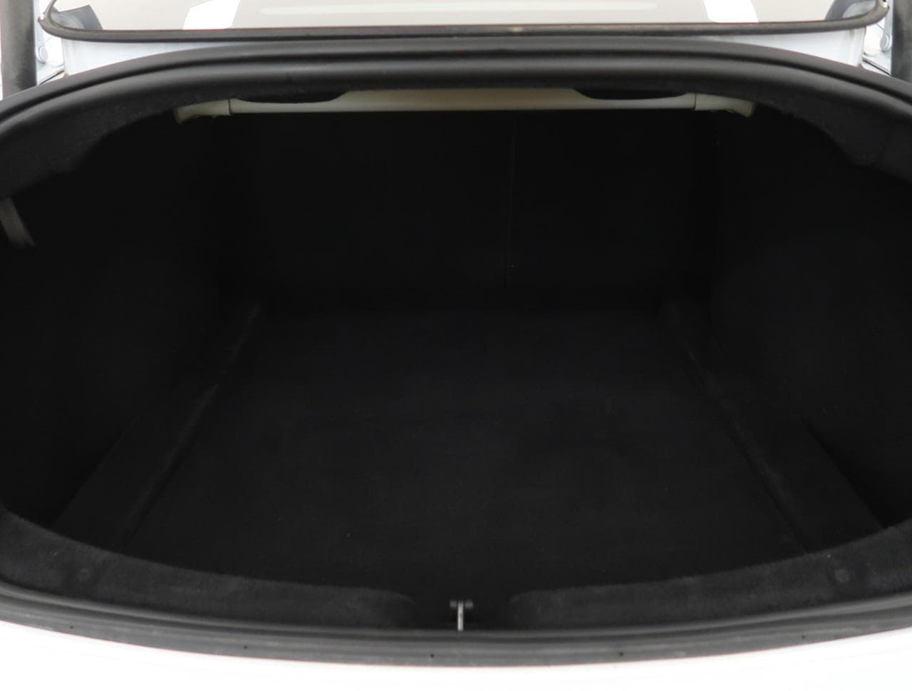 2025 Tesla MODEL 3 - 19