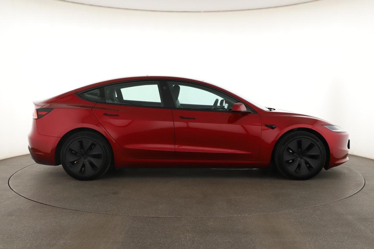 2023 Tesla MODEL 3 - 8