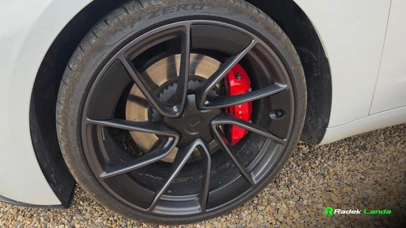 2024 Tesla MODEL 3 - 9