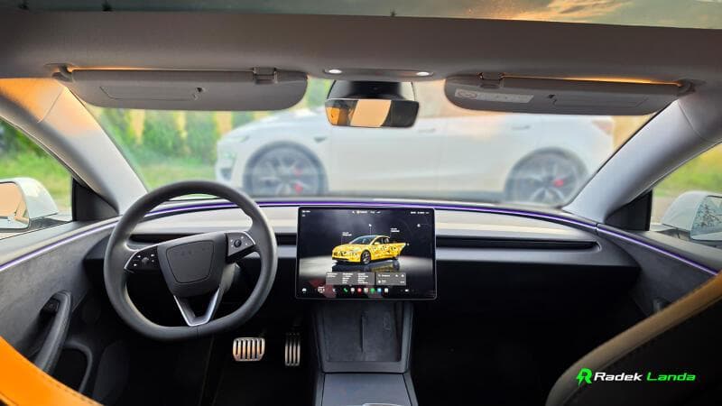 2024 Tesla MODEL 3 - 7