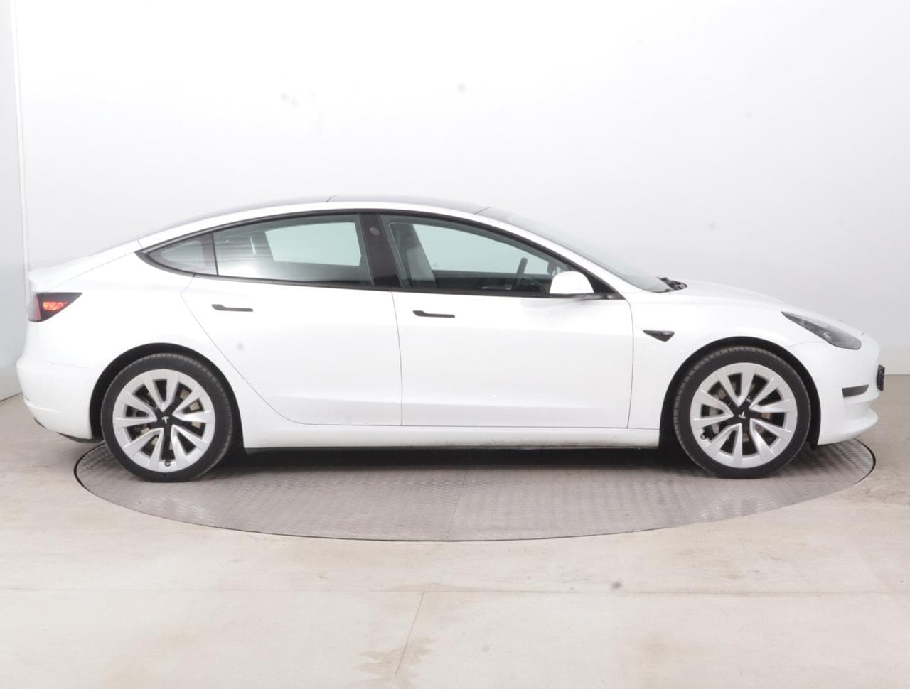 2021 Tesla MODEL 3 - 8