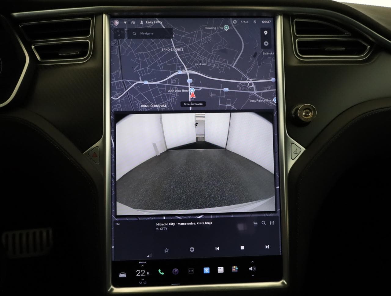 2017 Tesla MODEL S - 18
