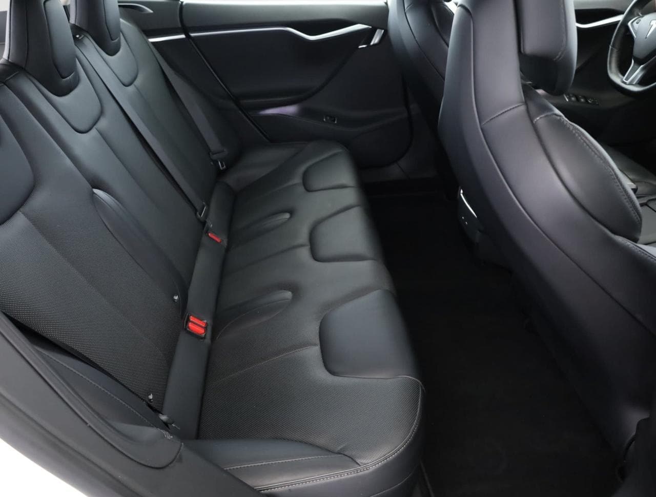 2017 Tesla MODEL S - 11