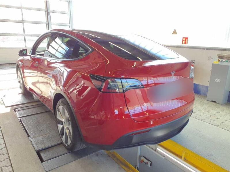 2023 Tesla MODEL Y - 2