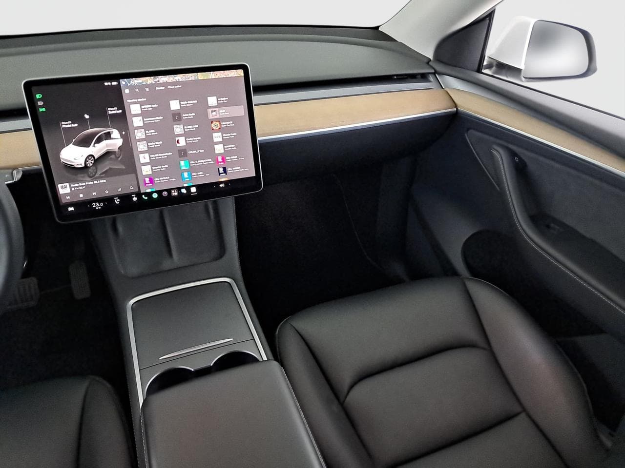 2022 Tesla MODEL Y - 11
