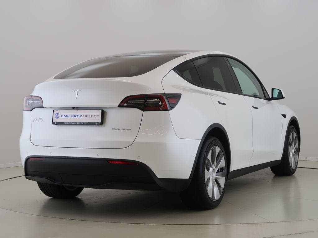 2022 Tesla MODEL Y - 5