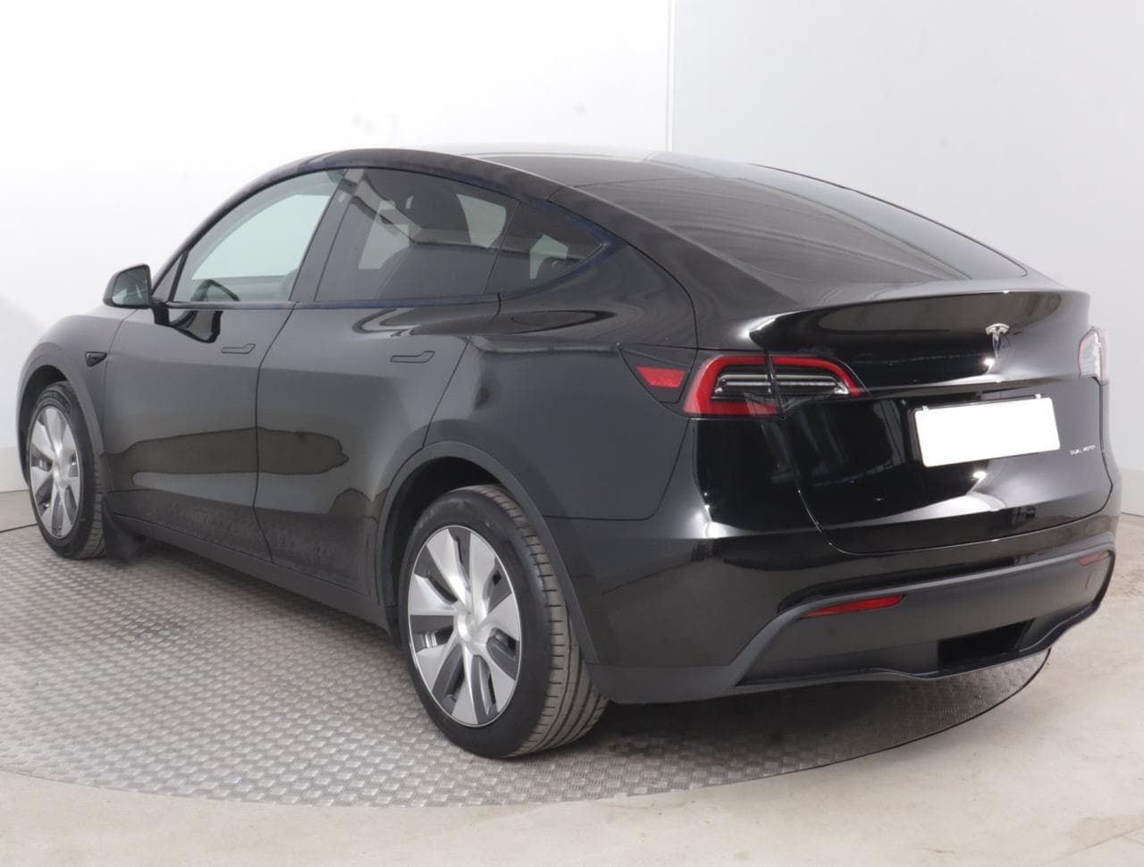 2023 Tesla MODEL Y - 5
