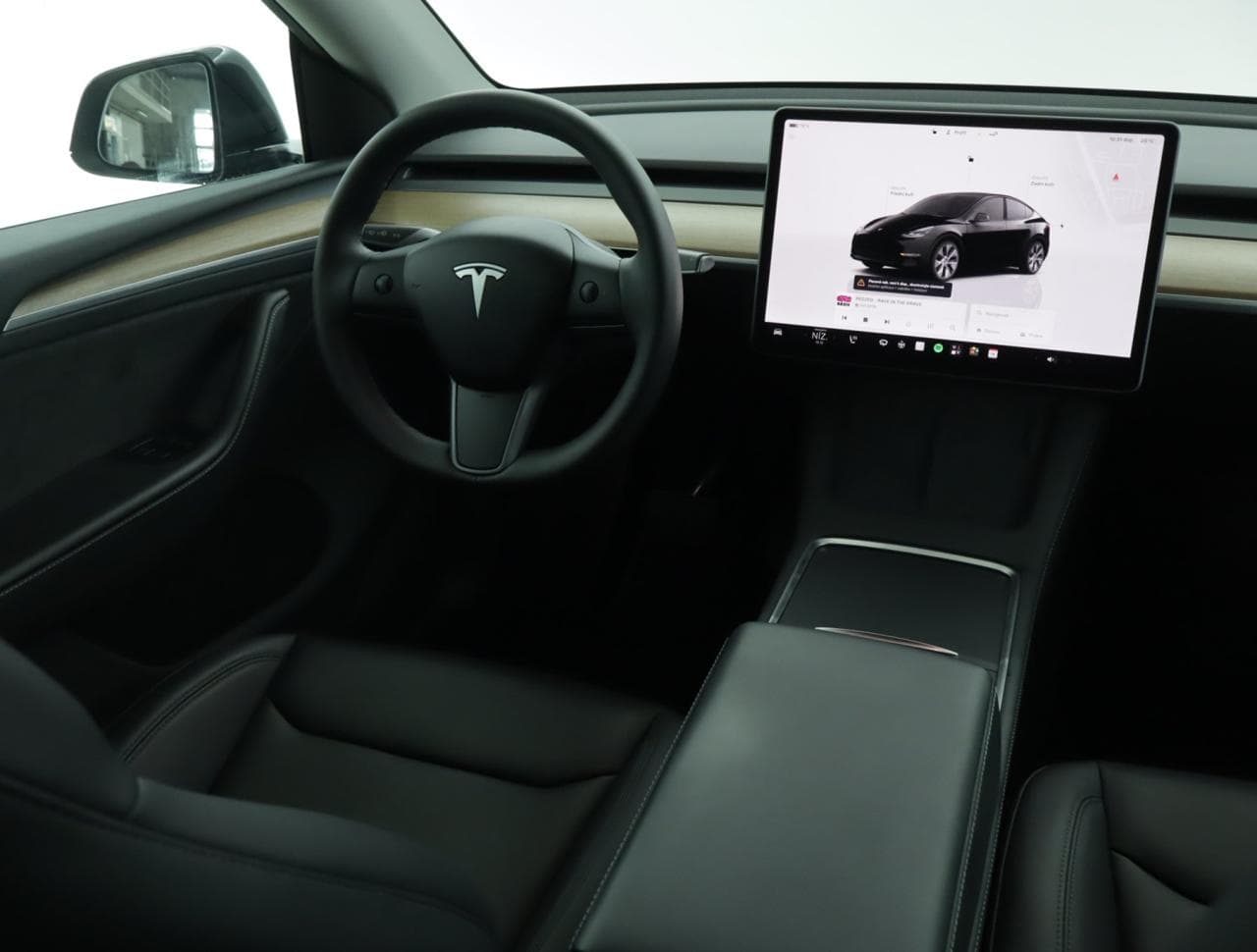 2023 Tesla MODEL Y - 9