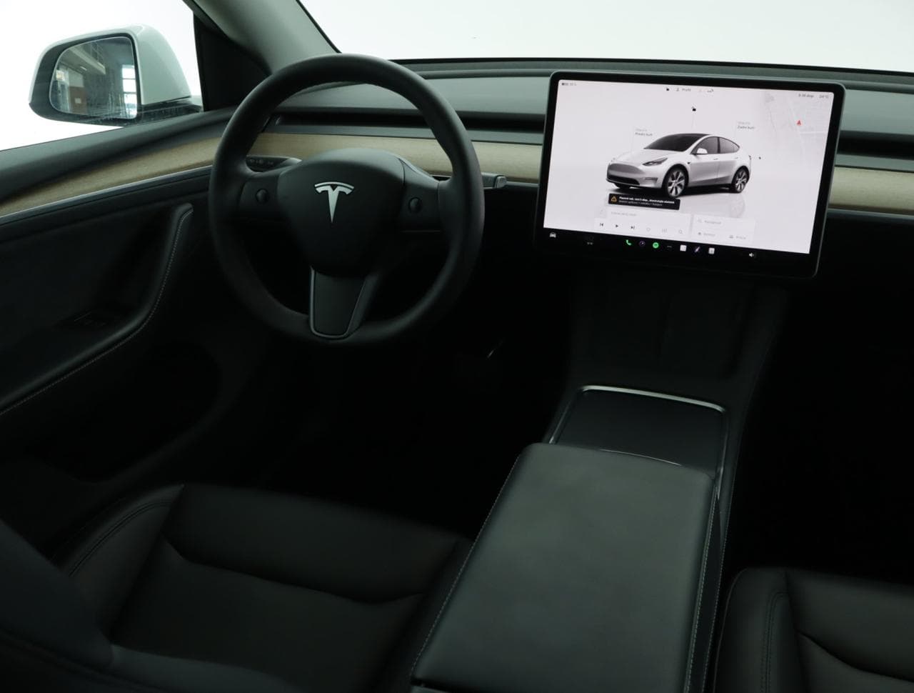 2023 Tesla MODEL Y - 9
