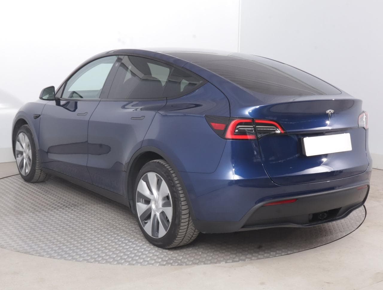 2023 Tesla MODEL Y - 5