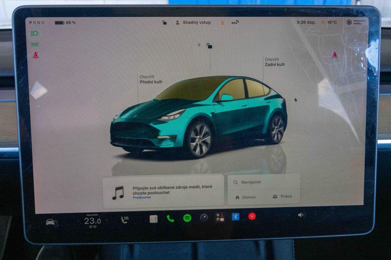 2023 Tesla MODEL Y - 18