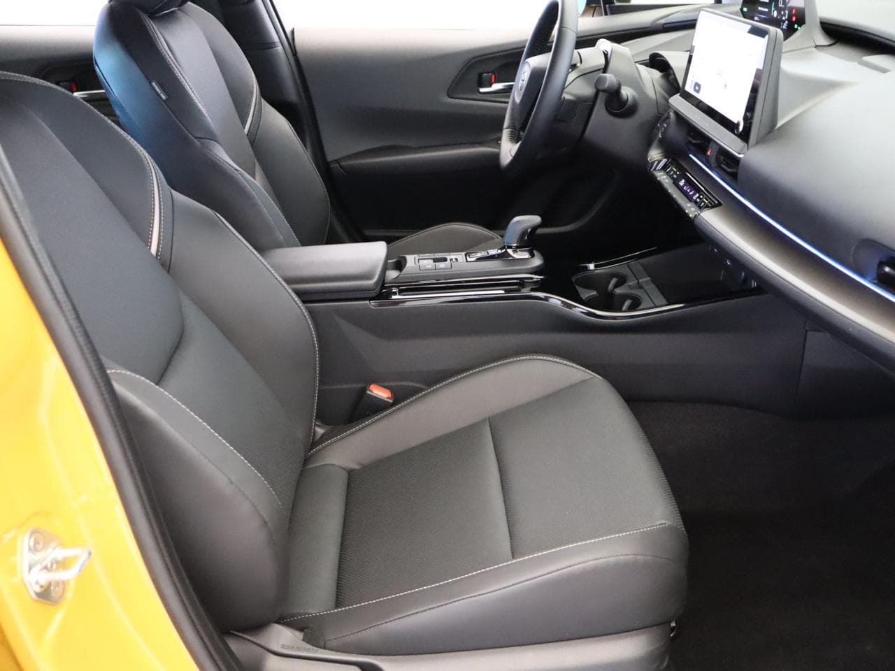 2024 Toyota Prius - 19