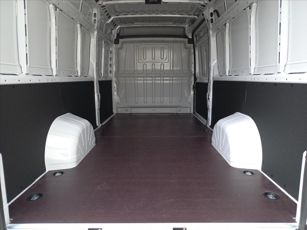 2026 Toyota Proace - 15