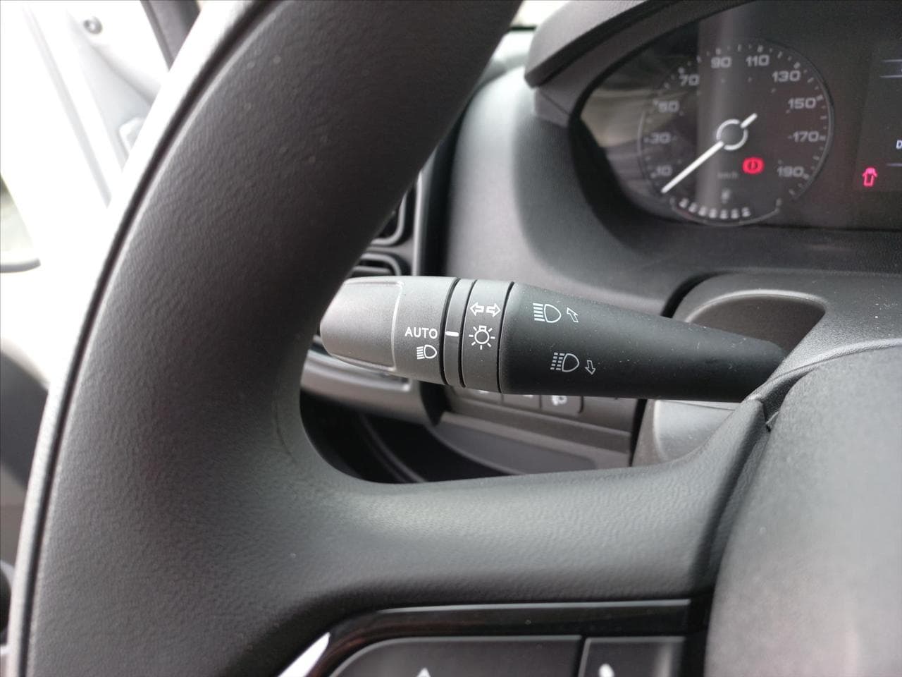 2025 Toyota Proace - 25