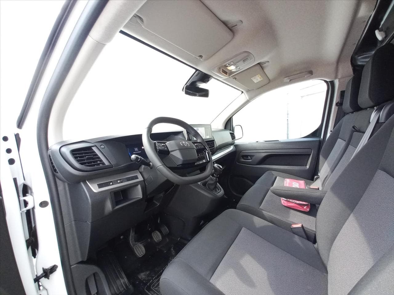 2024 Toyota PROACE - 13
