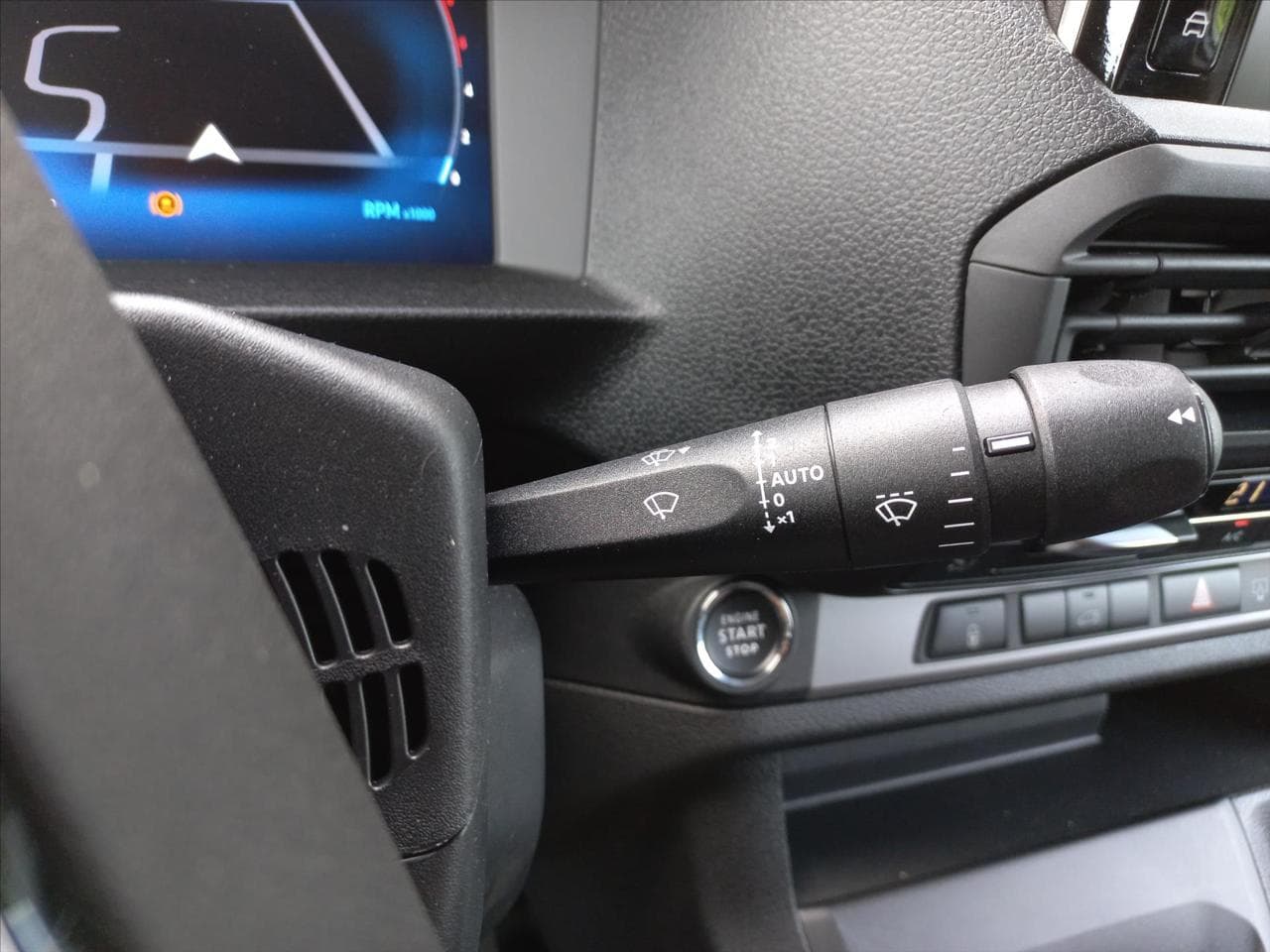 2024 Toyota PROACE - 32