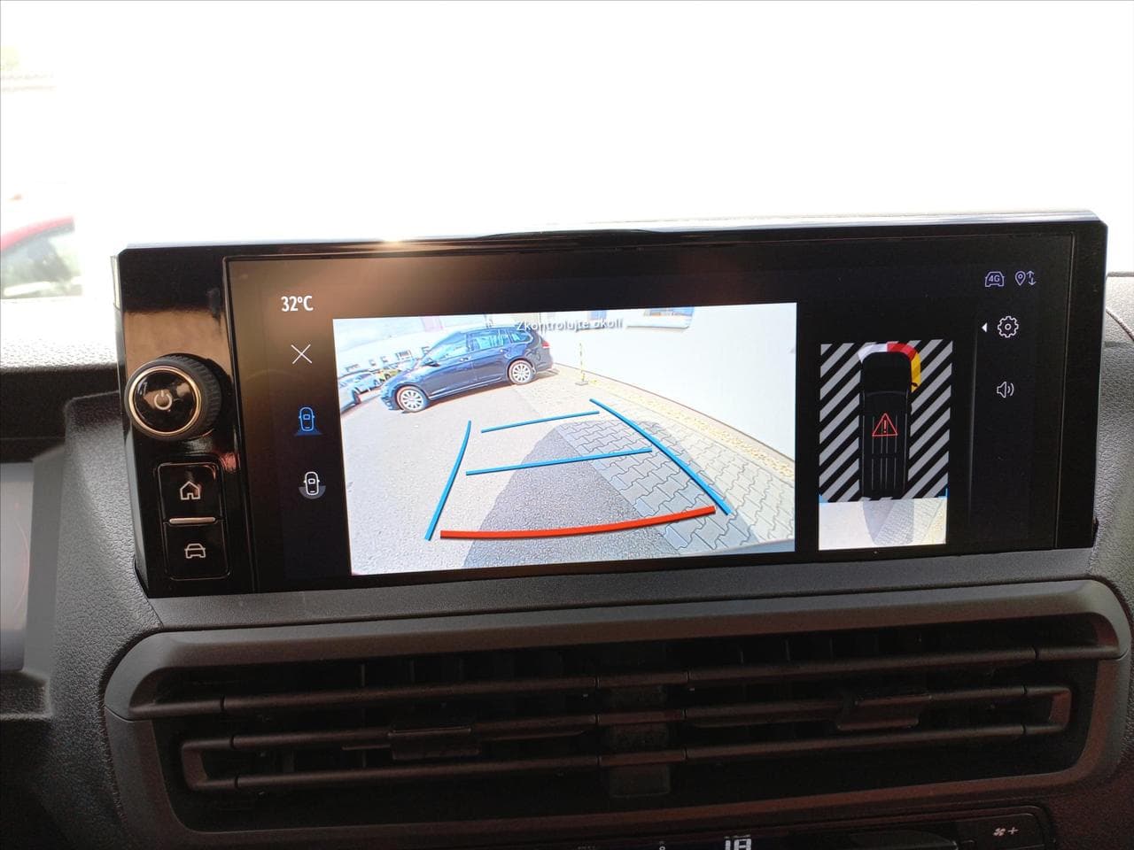 2024 Toyota PROACE - 25