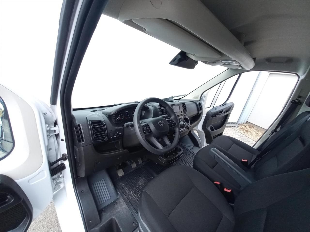 2024 Toyota PROACE - 14