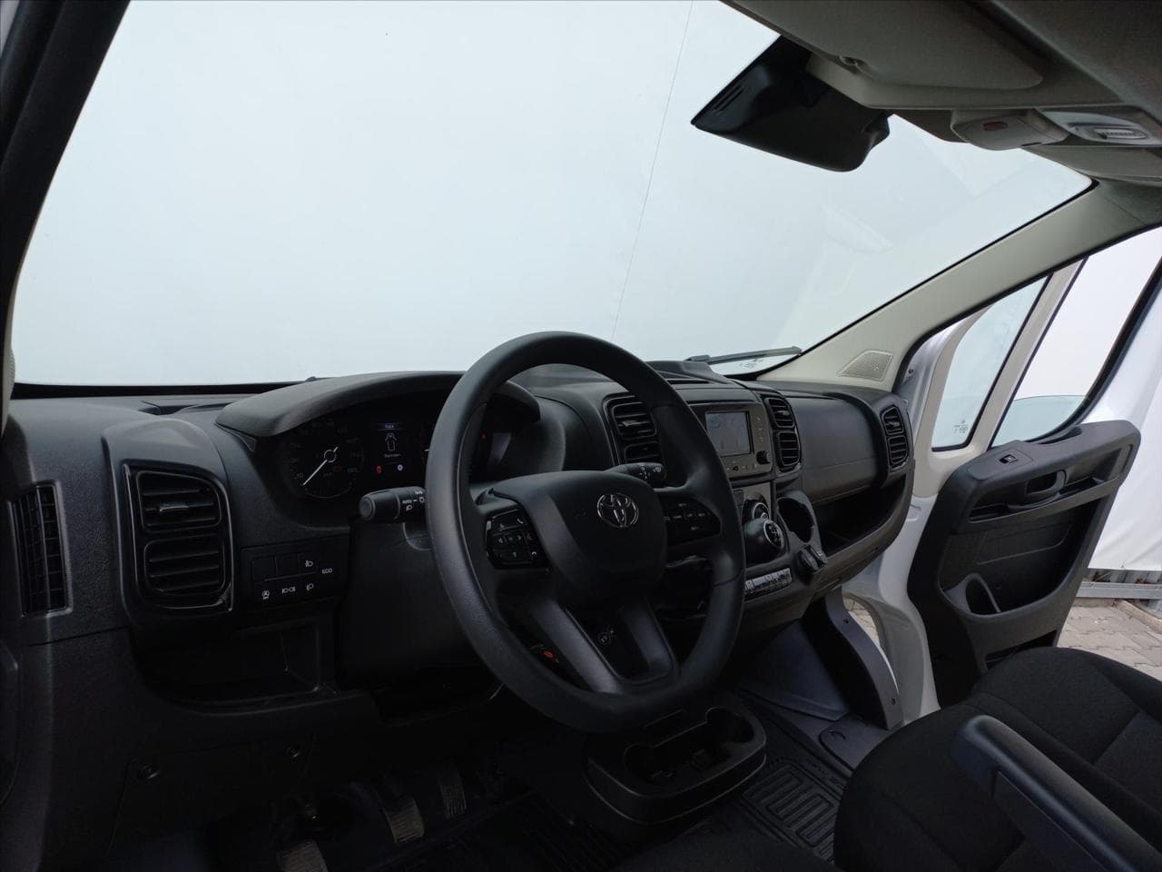 2024 Toyota PROACE - 16