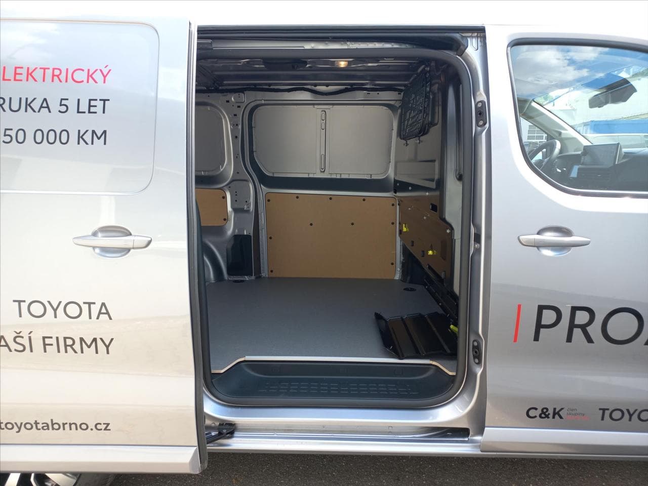 2026 Toyota PROACE - 13