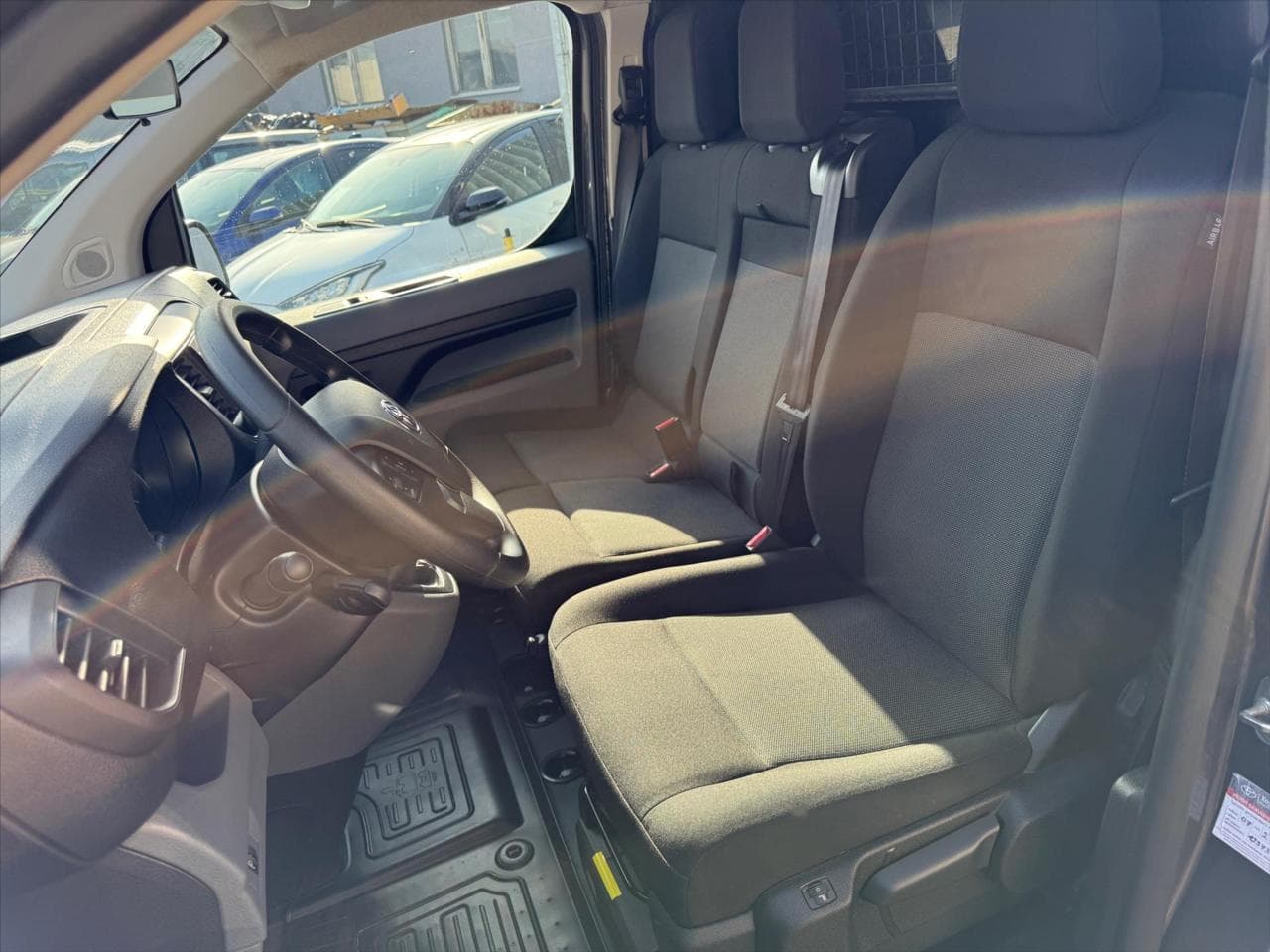 2023 Toyota Proace - 8