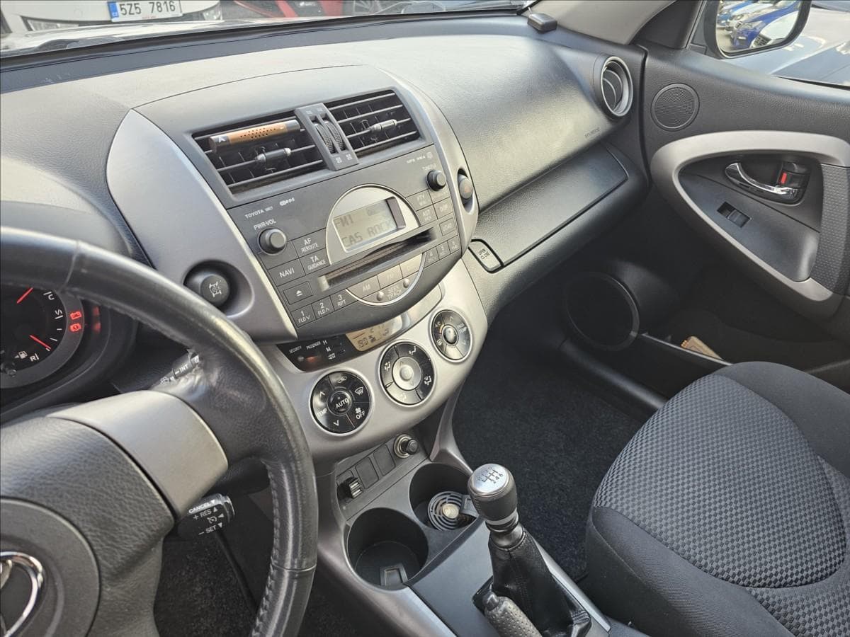 2007 Toyota Rav4 - 25