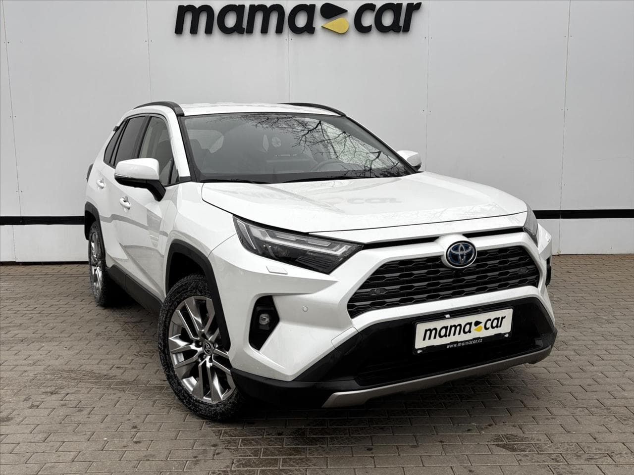 Toyota RAV4 2.5 HYBRID EXECUTIVE 1.MAJ. ČR SUV