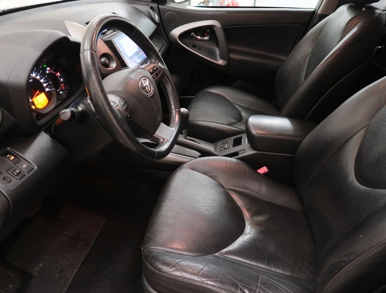 2009 Toyota RAV4 - 16