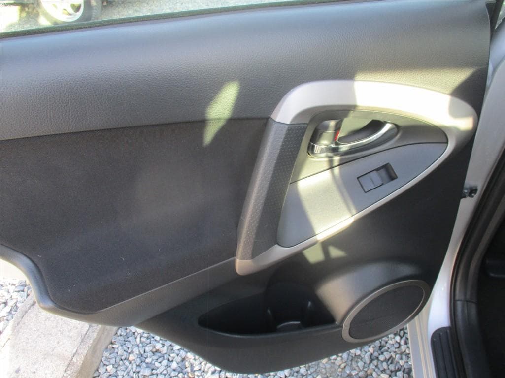 2007 Toyota RAV4 - 10